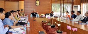 The Governor of Arunachal Pradesh Shri P.B. Acharya  with Autonomous  Puroik Welfare Board at Raj Bhavan, Itanagar on 11th May 2017. 